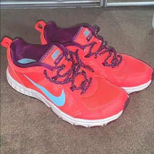 nike trail running shoes